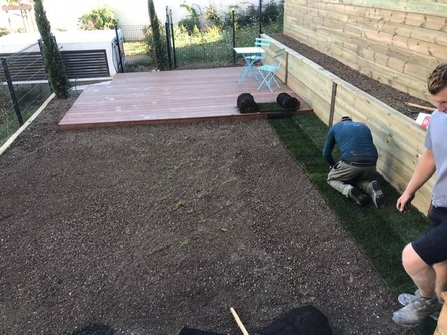 Fourniture et pose de gazon de placage Saint-André-de-Corcy 01