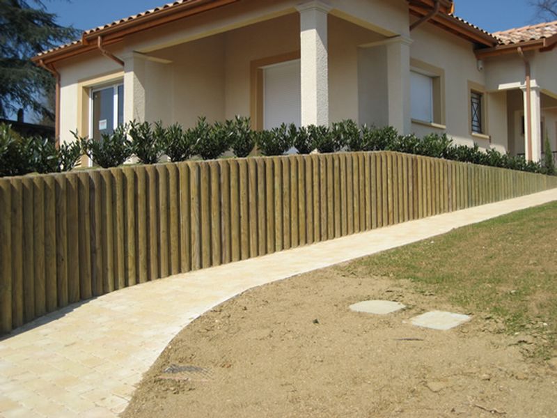 Soutènement bois en rondin à Neuville sur Saône