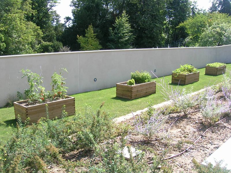 Création d'espaces verts à lyon ouest, montanay, genay
